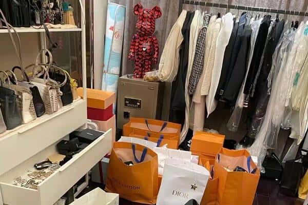夏邑县回收一线品牌衣服